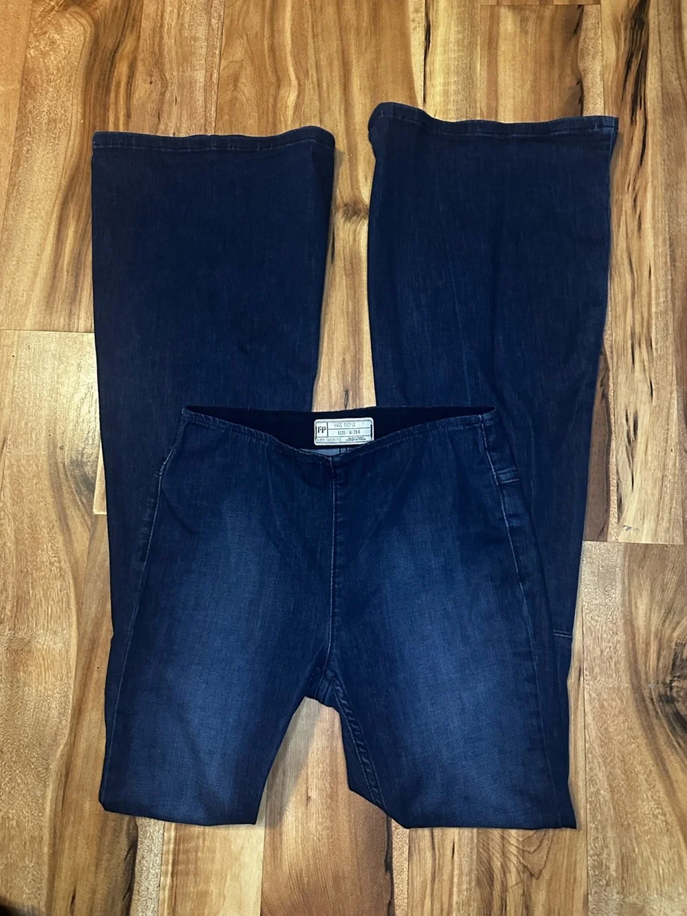 Free People Pull On Flare Jeans Women’s 26 Dark Wash Stretch Denim Pants